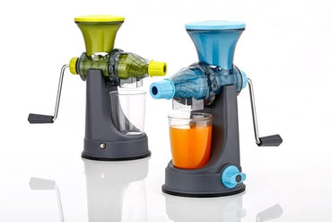 JUICER WITH SQUARE CORNER
